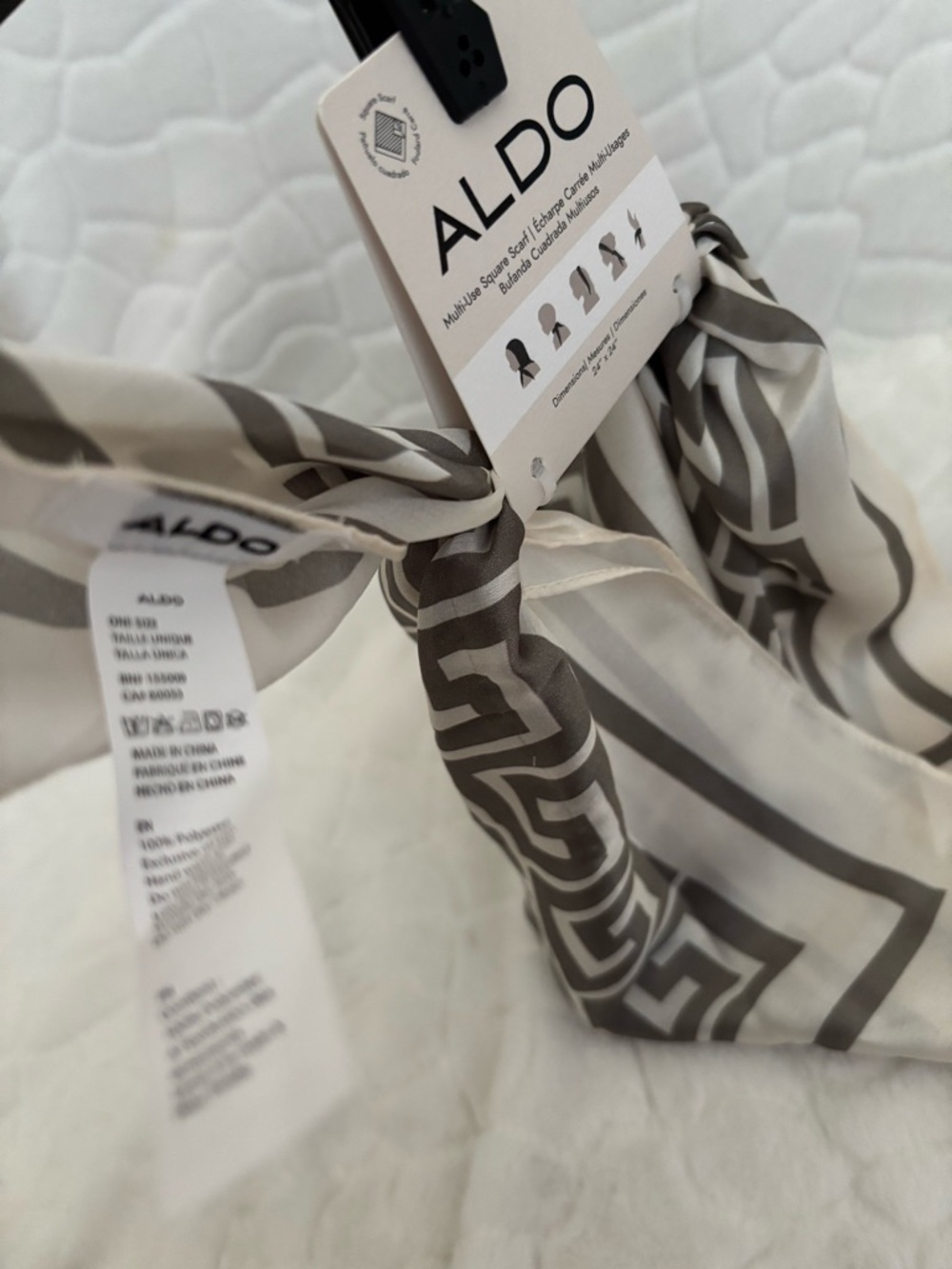 Aldo Multi-Use Square Scarf Geometric - Picture 8 of 9